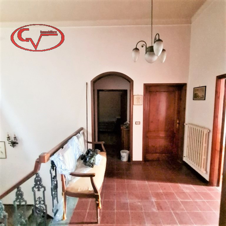 Immagine 7 di Appartamento in vendita  in via dante 12 a Bucine