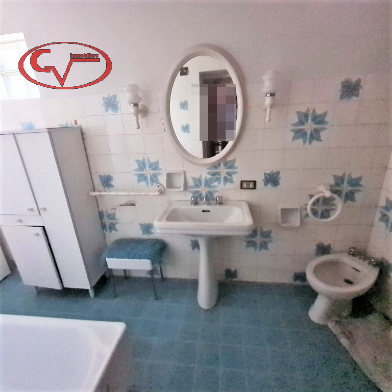 Immagine 11 di Appartamento in vendita  in via dante 12 a Bucine