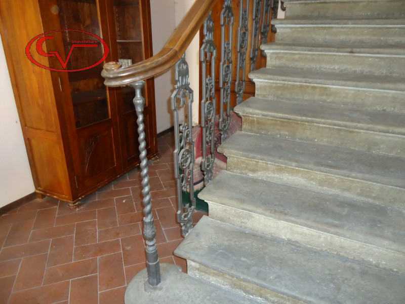 Immagine 36 di Appartamento in vendita  in via dante 12 a Bucine