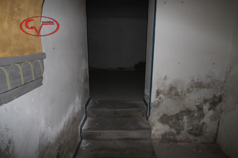 Immagine 4 di Negozio in vendita  in via marzia a Montevarchi