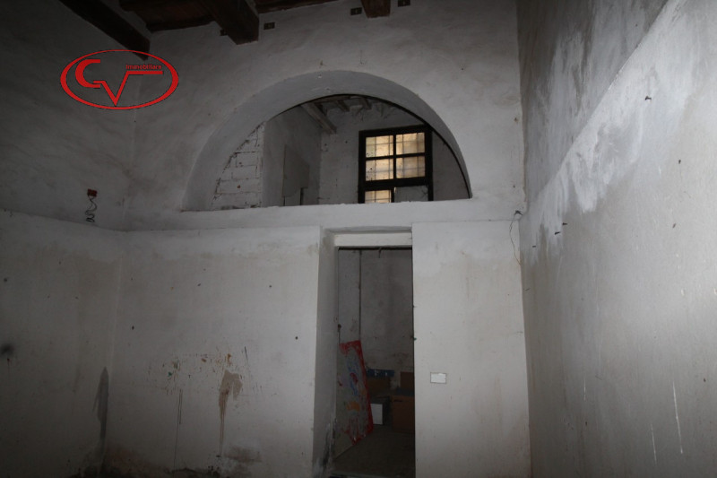 Immagine 7 di Negozio in vendita  in via marzia a Montevarchi