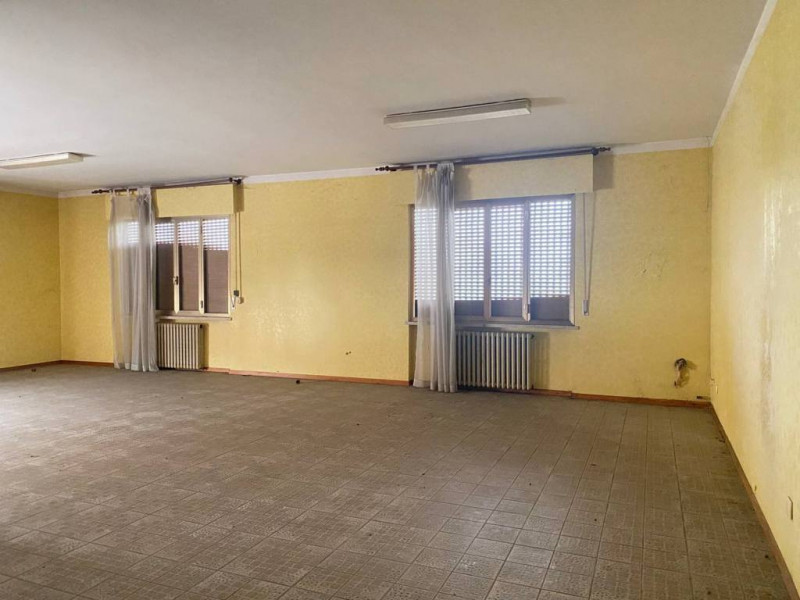 Immagine 8 di Casa indipendente in vendita  a Valeggio Sul Mincio
