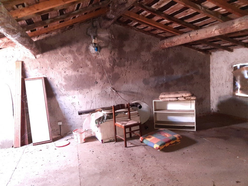 Immagine 21 di Rustico / casale in vendita  a Valeggio Sul Mincio