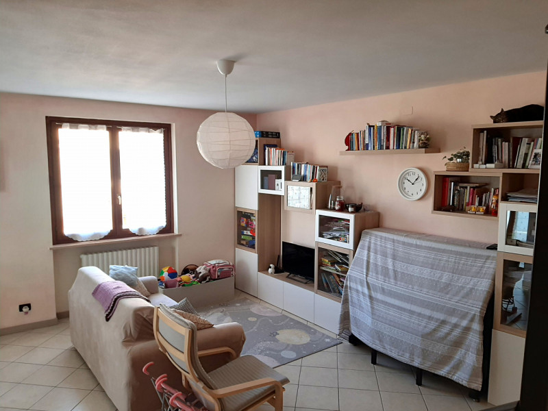 Immagine 2 di Appartamento in vendita  a Valeggio Sul Mincio