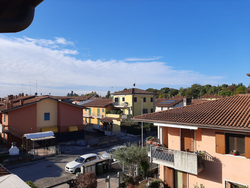 Immagine 16 di Appartamento in vendita  a Valeggio Sul Mincio