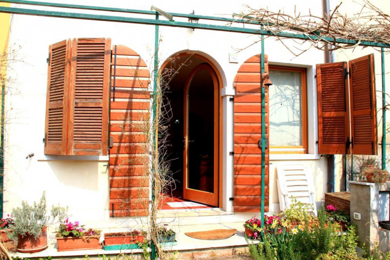 Immagine 5 di Villetta a schiera in vendita  a Valeggio Sul Mincio