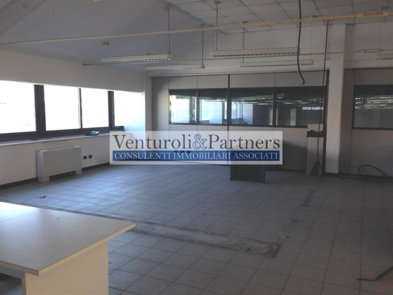 Immagine 3 di Capannone industriale in vendita  in via musei a Brescia