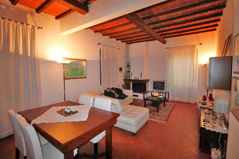 Immagine 2 di Casa bifamiliare in vendita  in via trento a Sinalunga