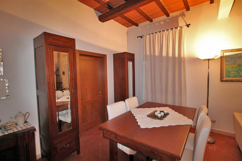 Immagine 4 di Casa bifamiliare in vendita  in via trento a Sinalunga