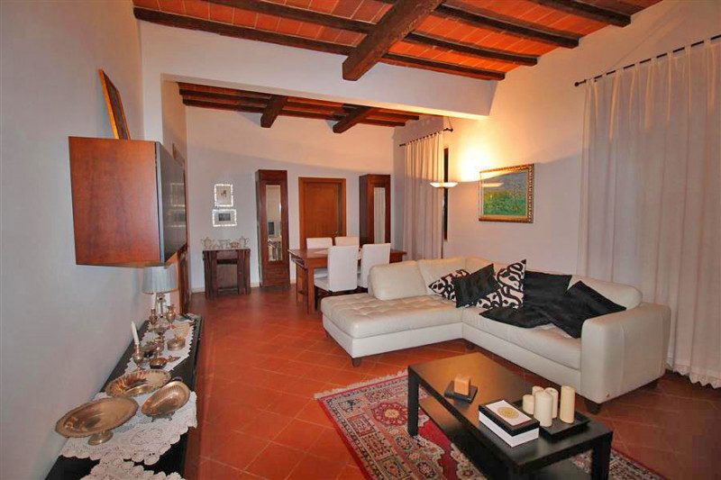 Immagine 6 di Casa bifamiliare in vendita  in via trento a Sinalunga