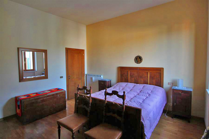 Immagine 9 di Casa bifamiliare in vendita  in via trento a Sinalunga