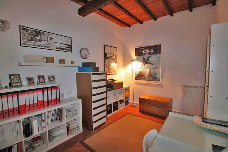 Immagine 15 di Casa bifamiliare in vendita  in via trento a Sinalunga