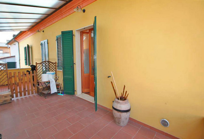 Immagine 27 di Casa bifamiliare in vendita  in via trento a Sinalunga