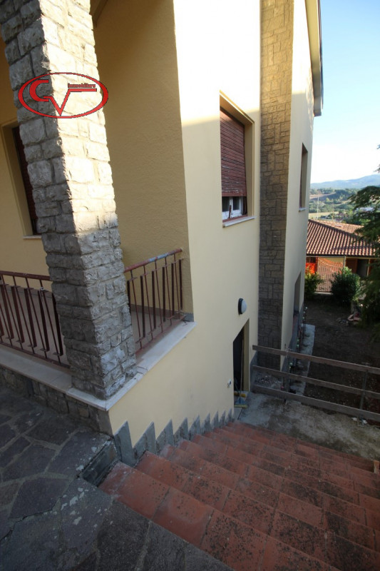 Immagine 2 di Villa in vendita  in via roma laterina a Laterina Pergine Valdarno