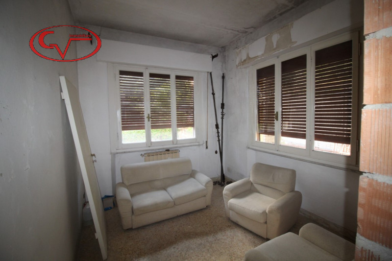 Immagine 12 di Villa in vendita  in via roma laterina a Laterina Pergine Valdarno