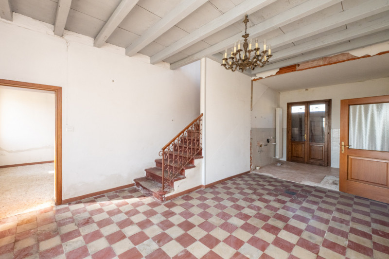 Immagine 12 di Casa bifamiliare in vendita  in Via Roma a San Pietro Viminario