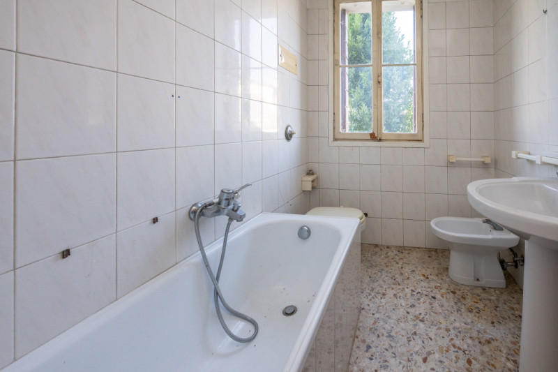 Immagine 18 di Casa bifamiliare in vendita  in Via Roma a San Pietro Viminario