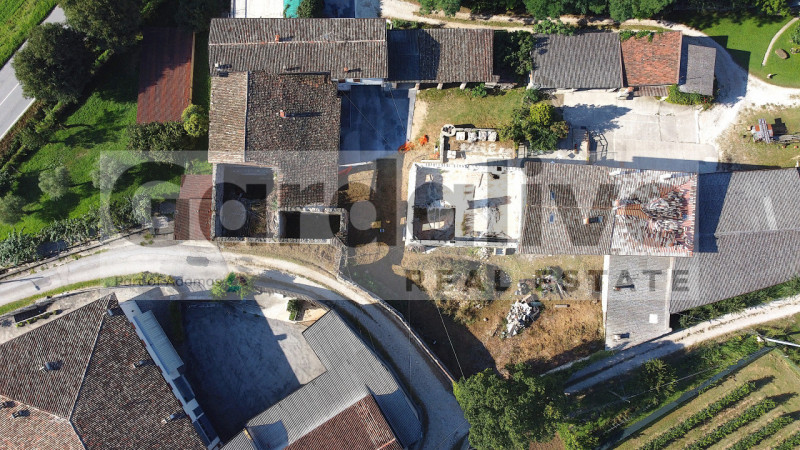 Immagine 3 di Rustico / casale in vendita  in Località Ballino a Pozzolengo