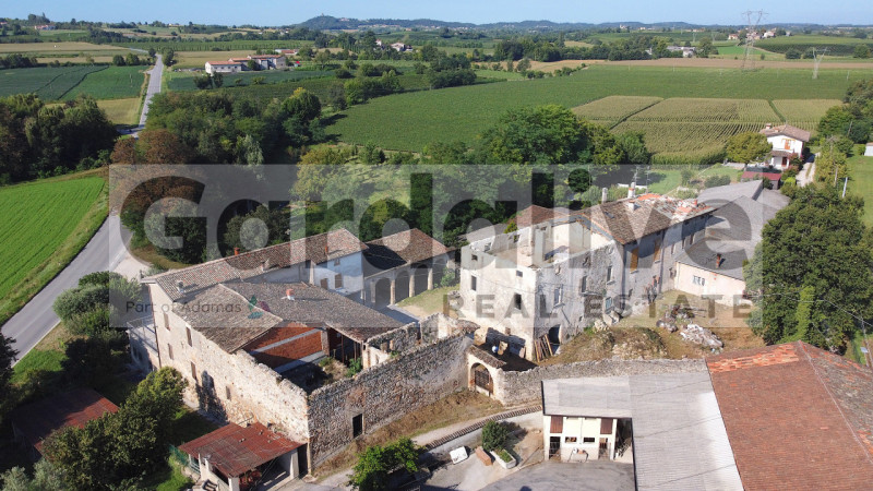 Immagine 7 di Rustico / casale in vendita  in Località Ballino a Pozzolengo