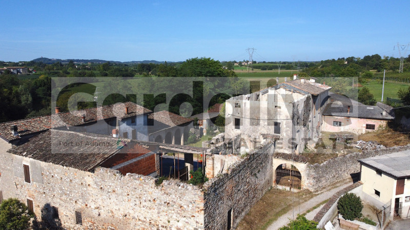 Immagine 9 di Rustico / casale in vendita  in Località Ballino a Pozzolengo