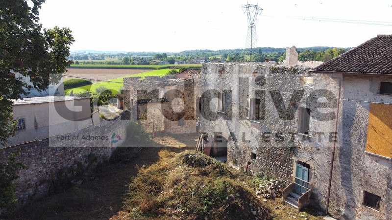 Immagine 13 di Rustico / casale in vendita  in Località Ballino a Pozzolengo