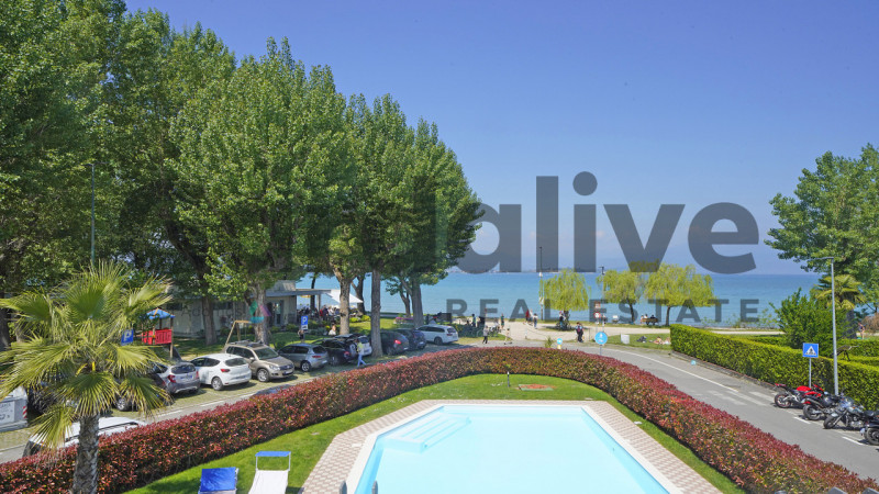 Immagine 11 di Appartamento in vendita  in Viale Mozart a Sirmione