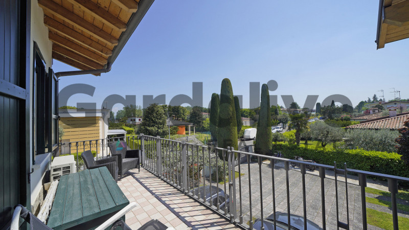 Immagine 26 di Appartamento in vendita  in Viale Mozart a Sirmione