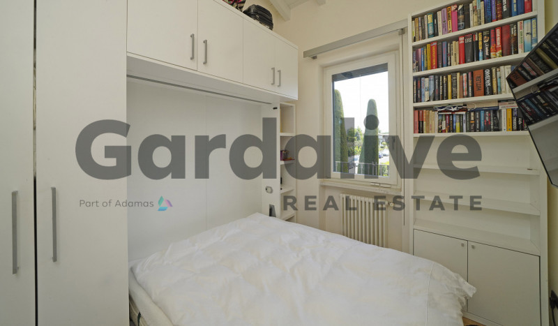 Immagine 29 di Appartamento in vendita  in Viale Mozart a Sirmione