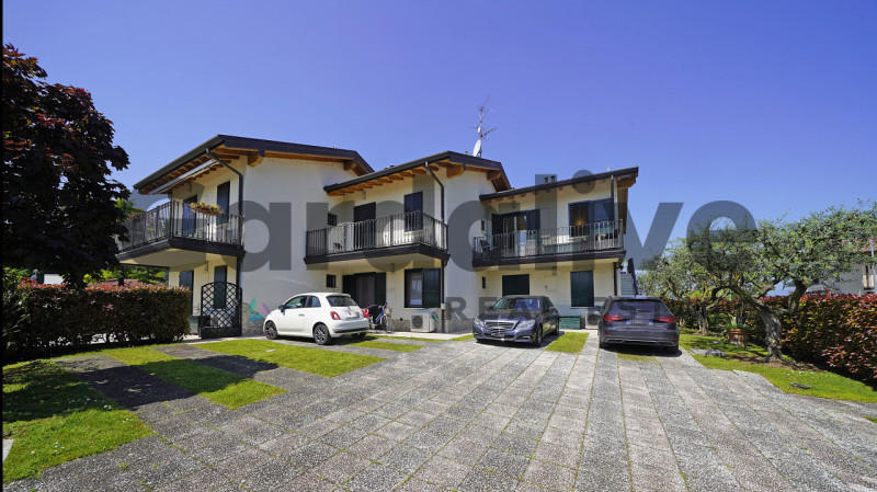 Immagine 36 di Appartamento in vendita  in Viale Mozart a Sirmione