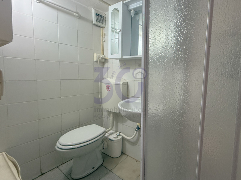 Immagine 5 di Ufficio in vendita  in Piazza San Donato pressi a Arezzo