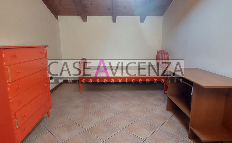 Immagine 7 di Appartamento in vendita  in Via Crispi a Barbarano Mossano