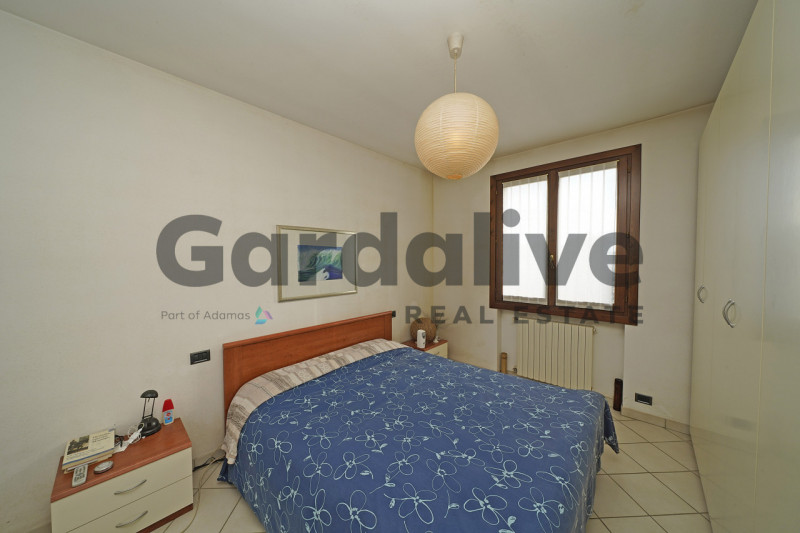 Immagine 8 di Appartamento in vendita  in Via Boschette 6 a San Felice Del Benaco