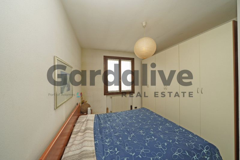 Immagine 9 di Appartamento in vendita  in Via Boschette 6 a San Felice Del Benaco