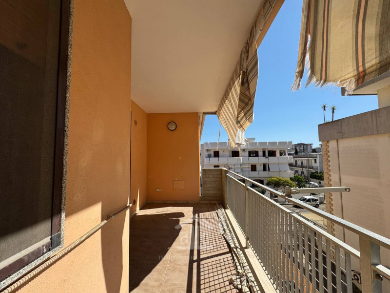 Immagine 17 di Appartamento in vendita  in Via Dante De Blasi 66 a Lecce