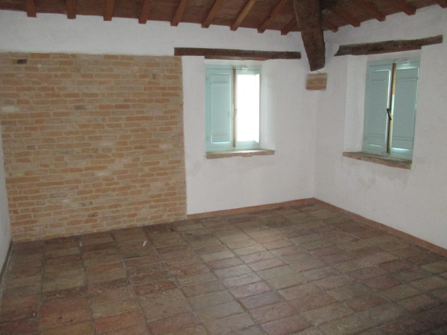 Immagine 7 di Rustico / casale in vendita  a Ostra