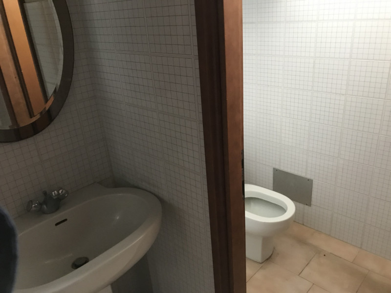 Immagine 7 di Negozio in affitto  a Suzzara