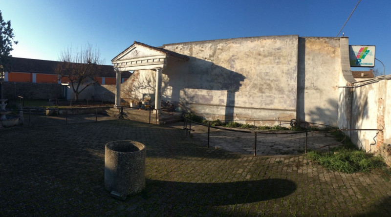 Immagine 5 di Attività commerciale in vendita  a Lusia