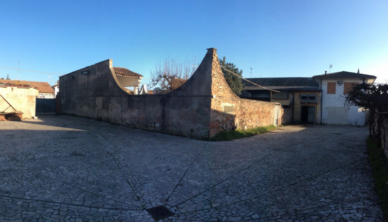 Immagine 6 di Attività commerciale in vendita  a Lusia