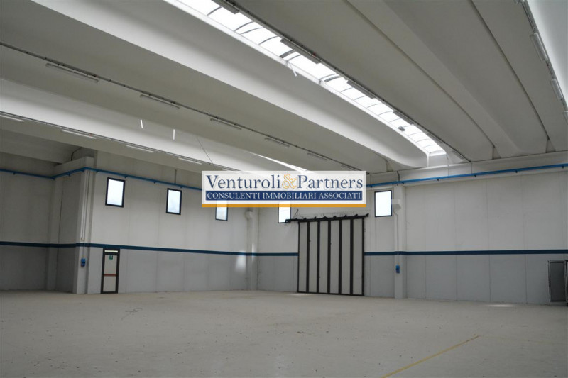 Immagine 5 di Capannone industriale in vendita  in via ugo foscolo a Ghedi