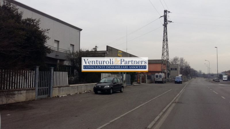 Immagine 8 di Capannone industriale in vendita  in via ugo foscolo a Ghedi