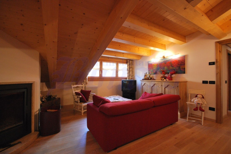 Immagine 4 di Appartamento in vendita  in Via Roma a Auronzo Di Cadore