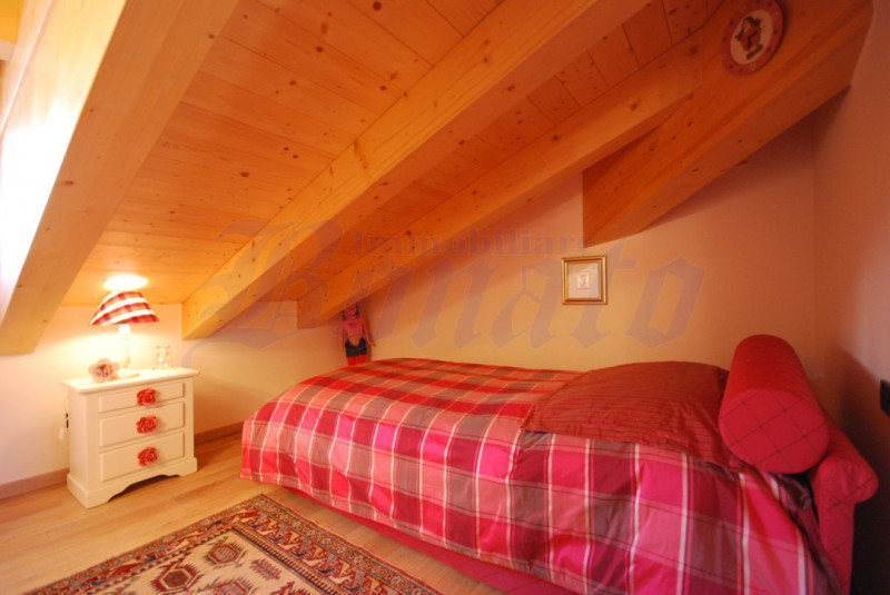 Immagine 8 di Appartamento in vendita  in Via Roma a Auronzo Di Cadore