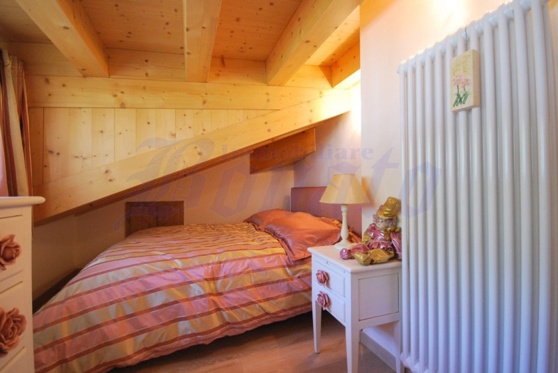 Immagine 9 di Appartamento in vendita  in Via Roma a Auronzo Di Cadore