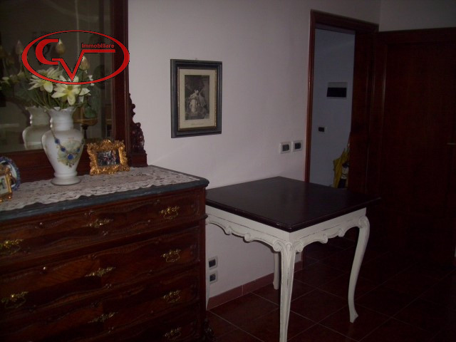 Immagine 3 di Appartamento in vendita  in Poggio Bracciolini, 46 a Montevarchi