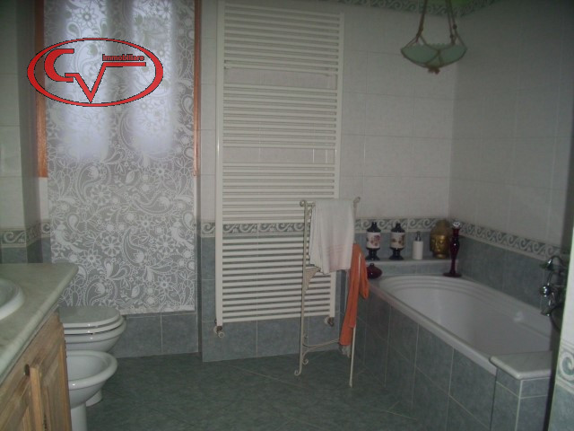 Immagine 13 di Appartamento in vendita  in Poggio Bracciolini, 46 a Montevarchi