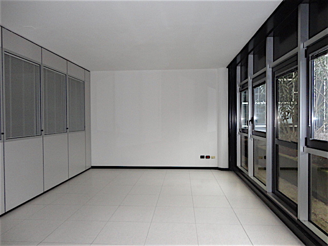 Immagine 12 di Ufficio in vendita  in Via Savelli a Padova