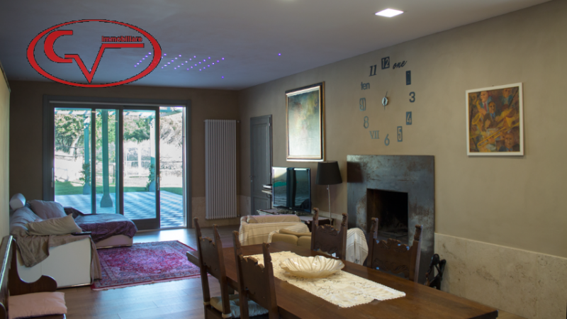 Immagine 12 di Villa in vendita  in via setteponti a Loro Ciuffenna