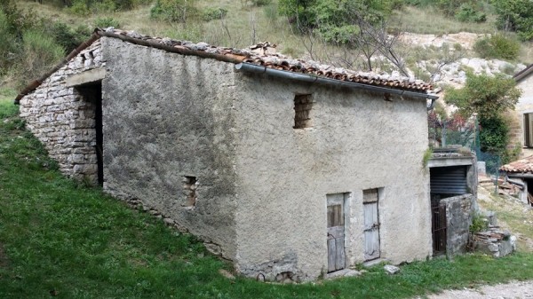 Immagine 16 di Rustico / casale in vendita  a Acqualagna