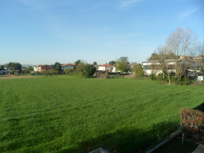 Immagine 7 di Terreno in vendita  in via lago maggiore a Vicenza