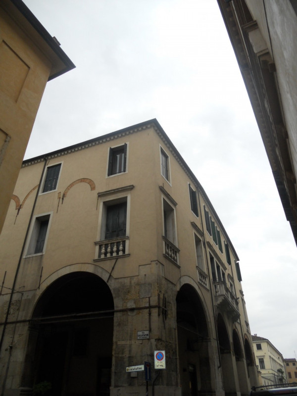 Immagine 17 di Ufficio in vendita  in via Matteotti a Padova